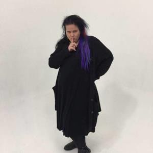 Meet your Posher, Joy